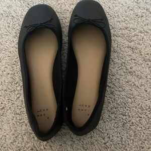 a new day Black Ballet Flats